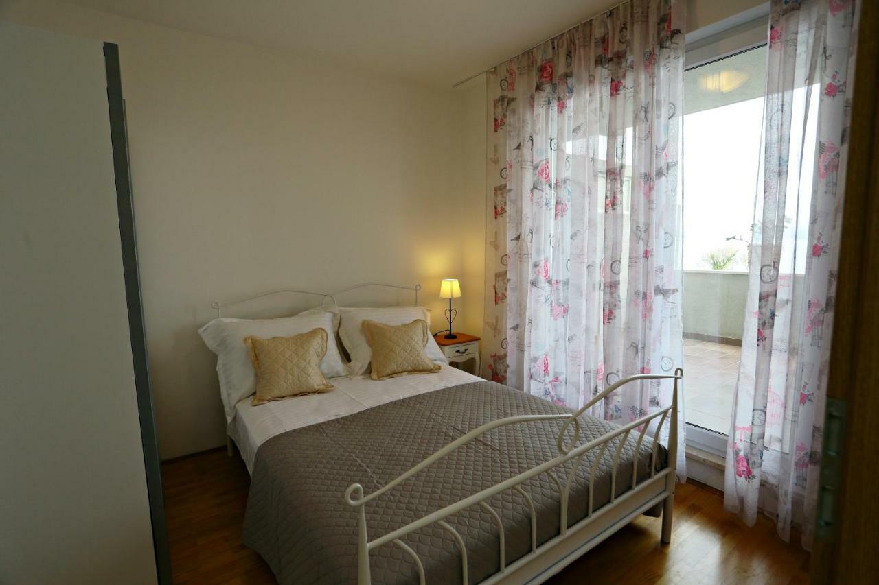 Apartman Lucita スプリト エクステリア 写真